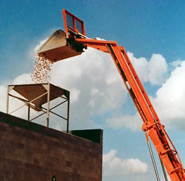 Telehandler Bucker